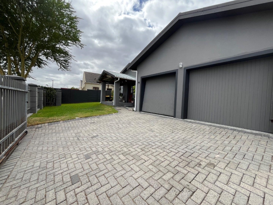 3 Bedroom Property for Sale in Soneike Western Cape